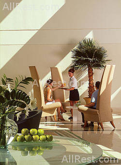 Louis Imperial Beach Hotel 6